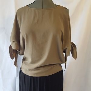 NY&CO COLD SHOULDER TOP